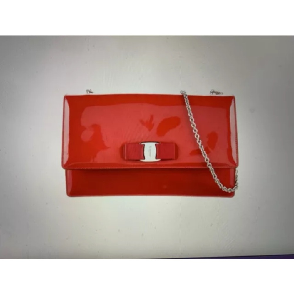 Preowned Salvatore Ferragamo Ginny patent leather shoulder bag.